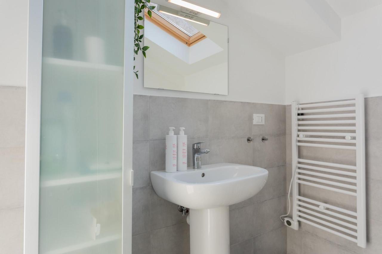 Mansarda Svizzera By Wonderful Italy Apartment Turin Bagian luar foto
